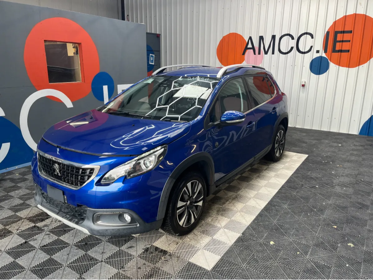 Peugeot 3008 1.2 PETROL / 21k KMs / 	CROSS CITY / - Image 3