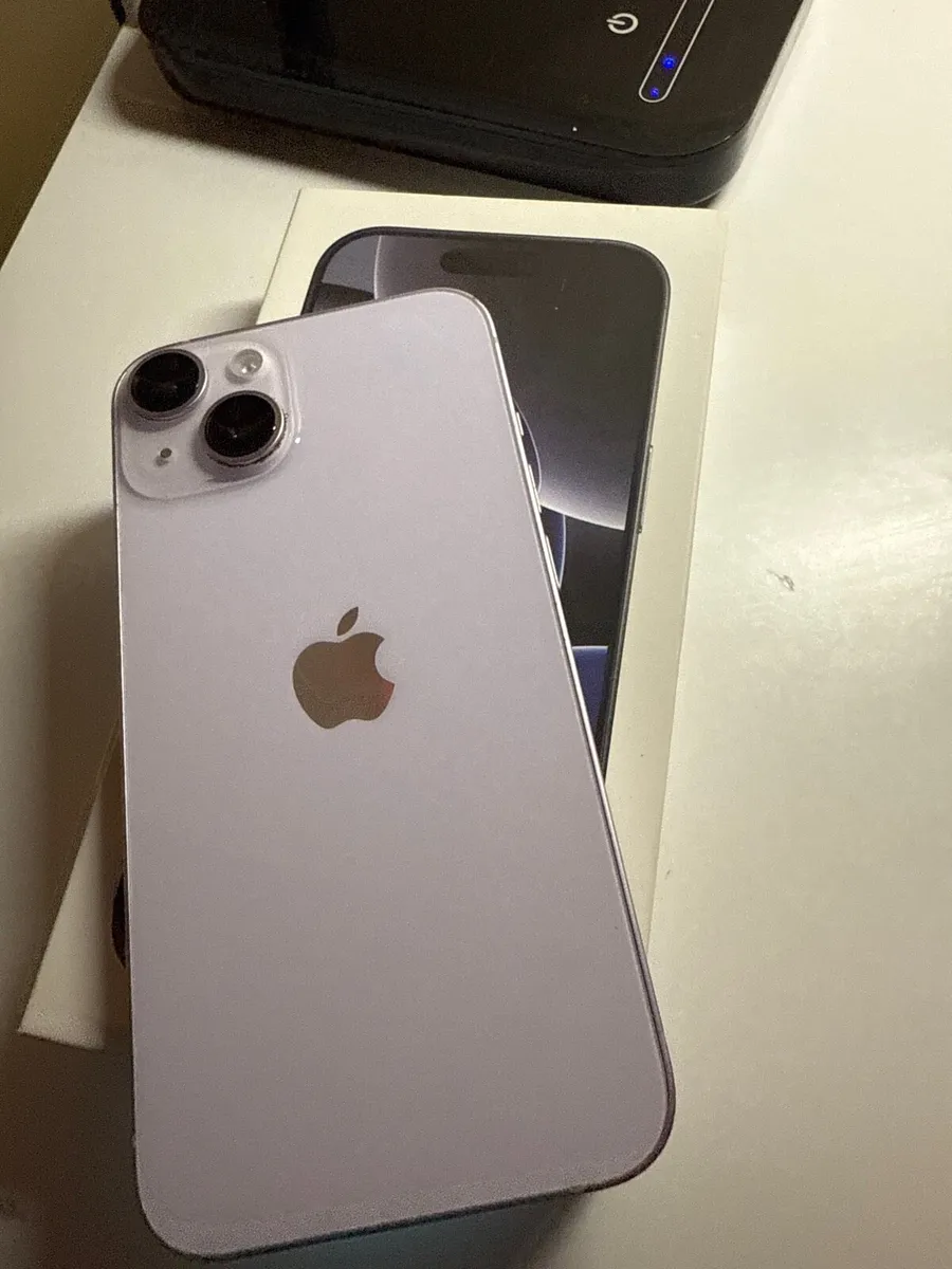 iPhone 14 - Image 2
