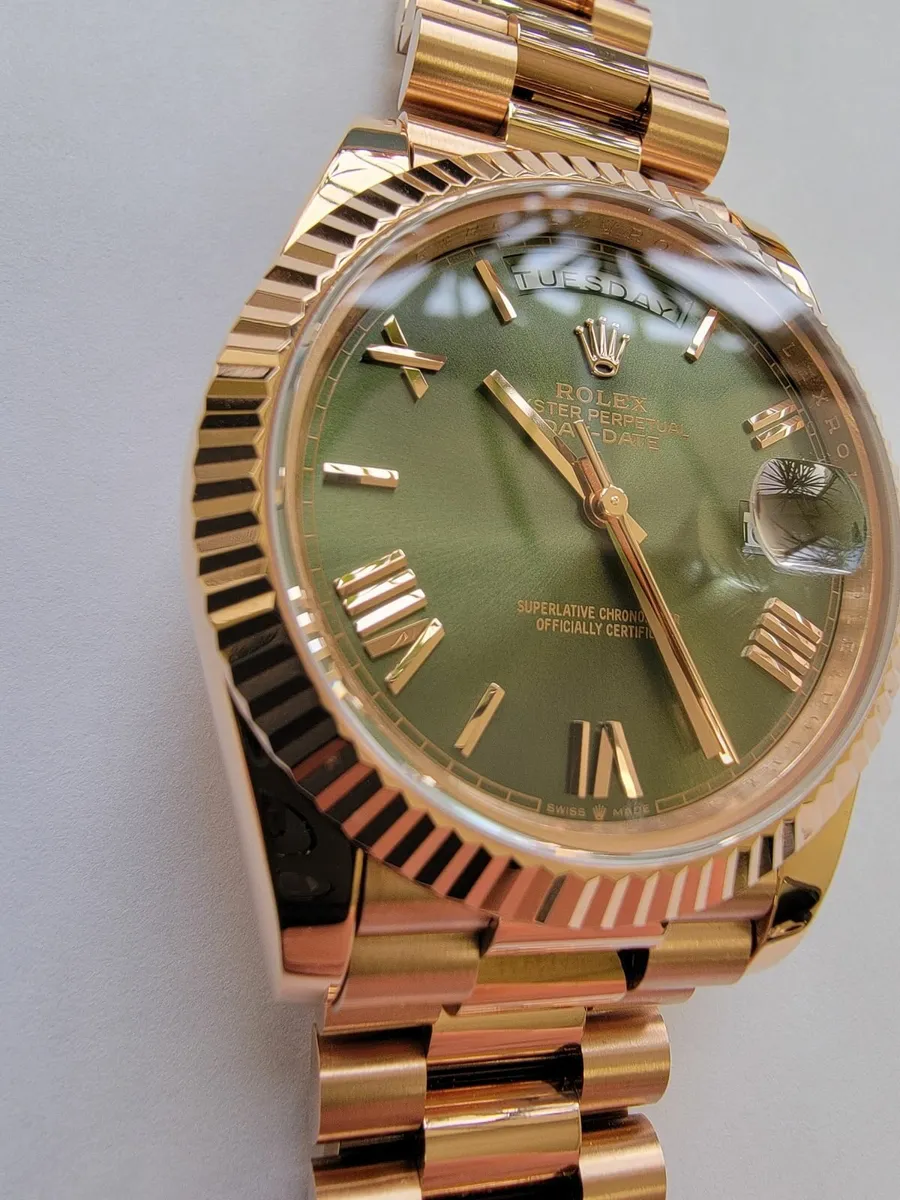 Rose gold daydate - Image 1