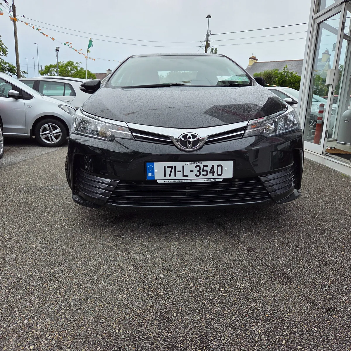 Toyota Corolla 2017 - Image 2