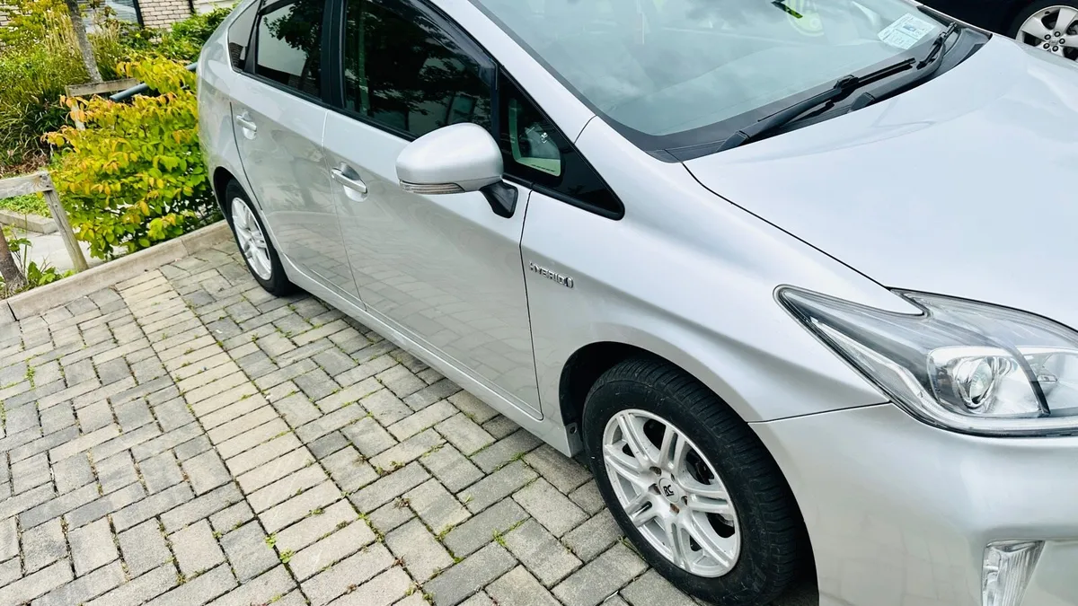 Car - Image 3