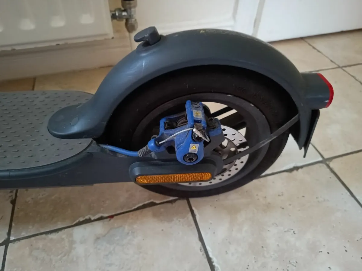 Electric Scooter - Image 2