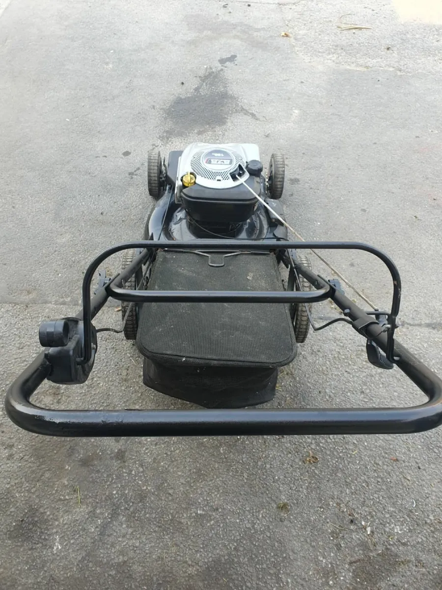Murray self-drive lawnmower Brixton Stratton - Image 3