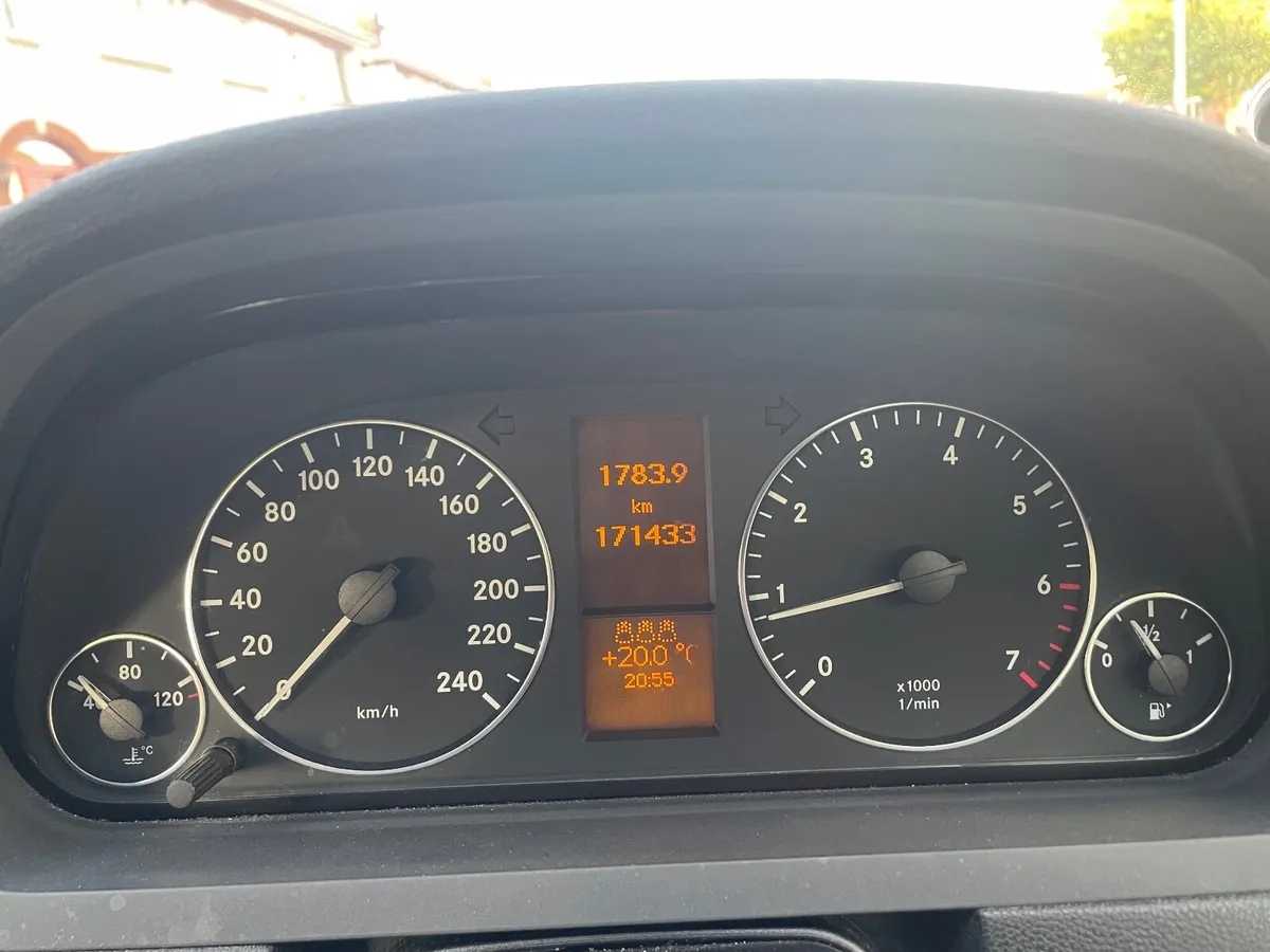 Mercedes-Benz A-Class 2006 - Image 2