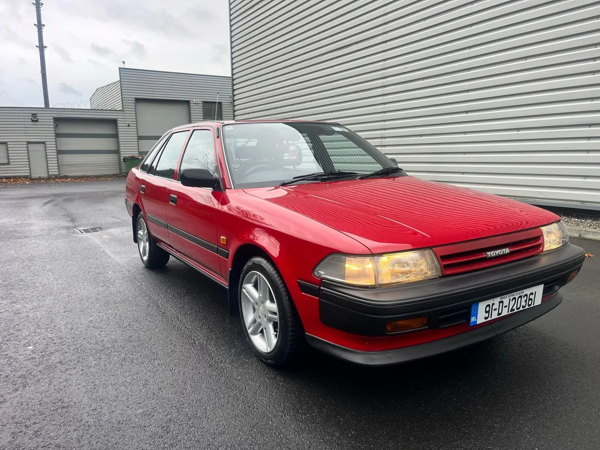 Toyota carina - Image 1