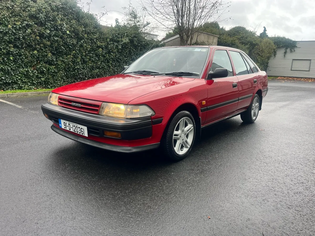 Toyota carina - Image 2