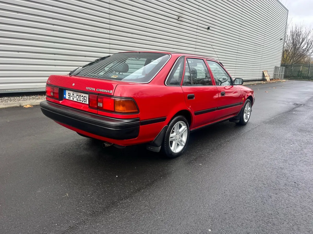 Toyota carina 2 good offer takes this weekend - Image 1