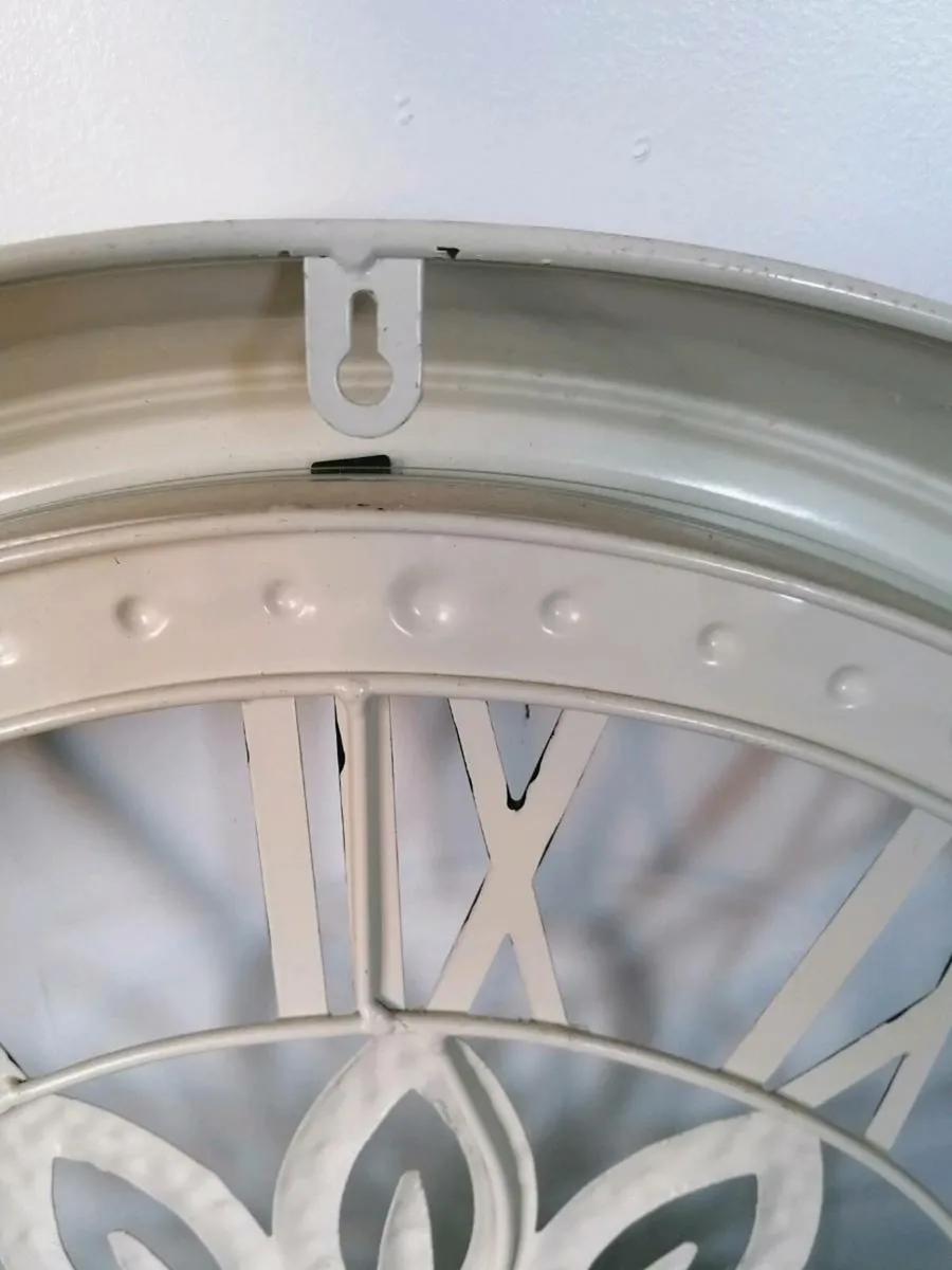 Large Wall Clock - Image 2