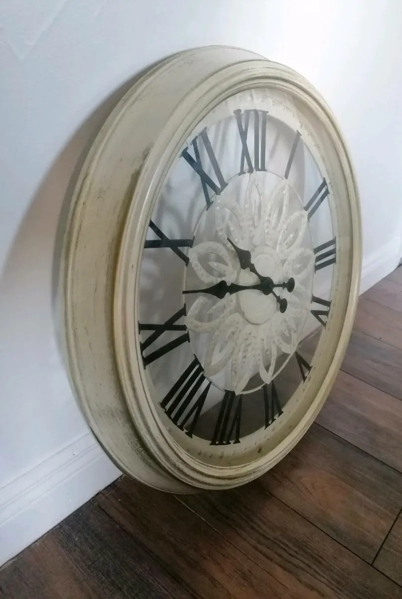 Large Wall Clock - Image 3