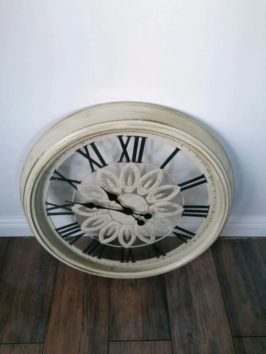 Large Wall Clock - Image 4