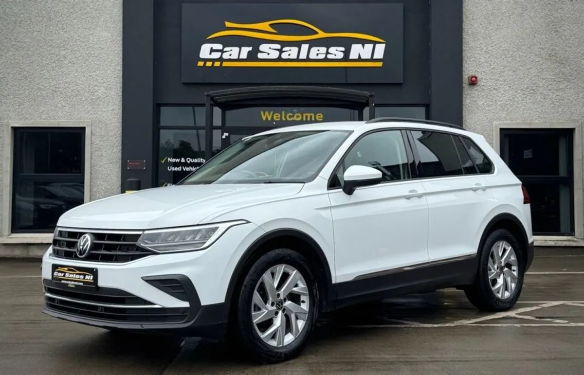 Volkswagen Tiguan 2.0 TDI Life SUV 5dr Diesel DSG - Image 2