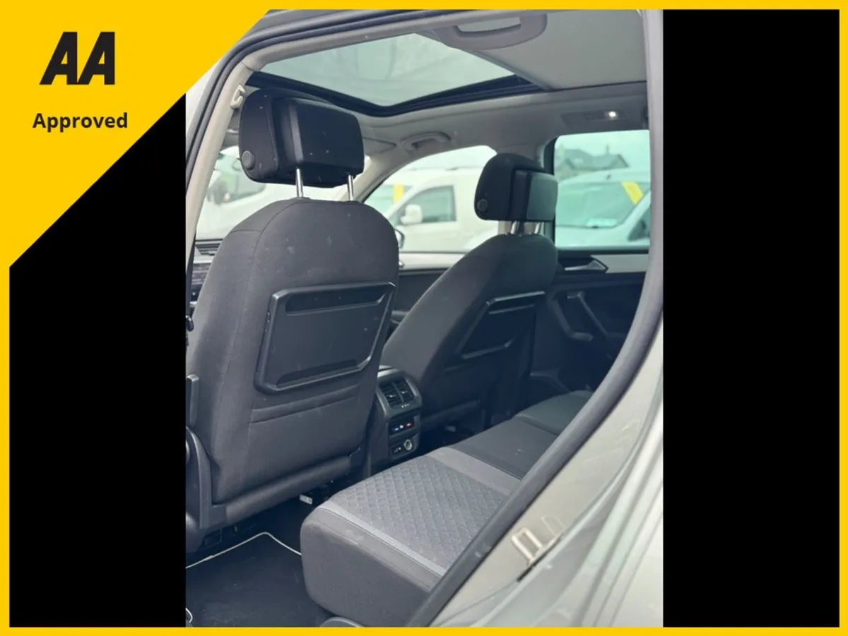 Volkswagen Tiguan Pan Roof - Image 3