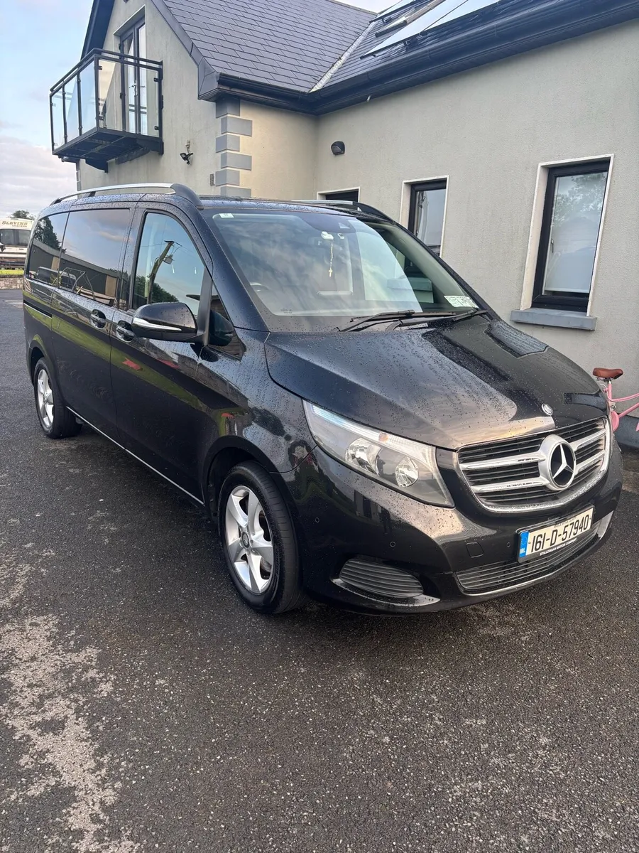 Mercedes Viano V220 - Image 1