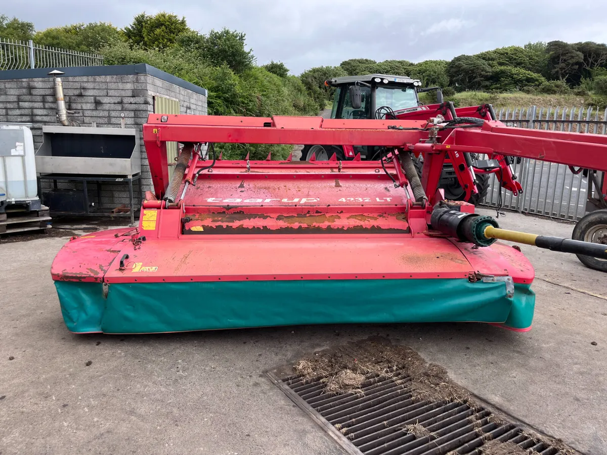farm machinery - Image 1