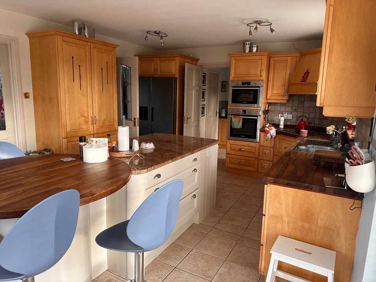 Large Kitchen Island - Image 2