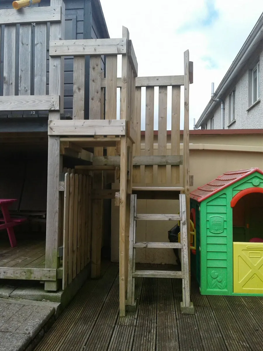 Garden slide and playhouse - Image 3