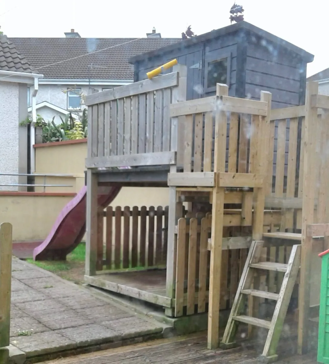 Garden slide and playhouse - Image 1