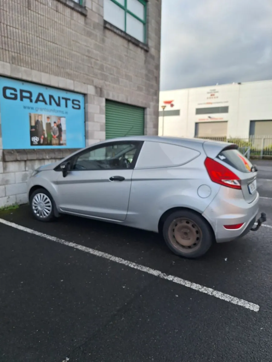 Ford Fiesta 2012 - Image 1
