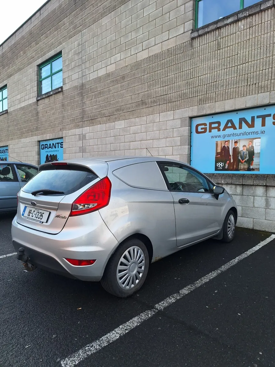 Ford Fiesta 2012 - Image 3