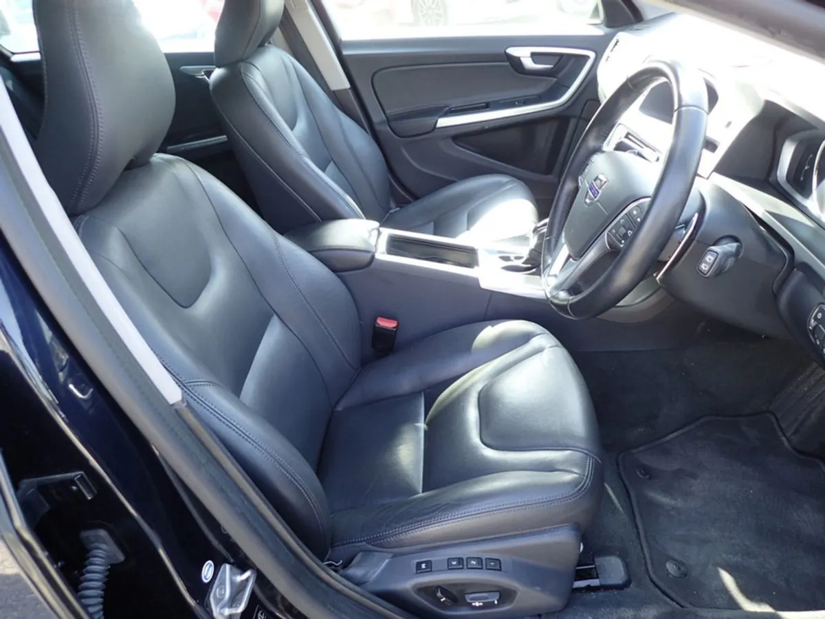 Volvo V60 2.0 D4 SE Luxury Diesel 190 BHP Automat - Image 4