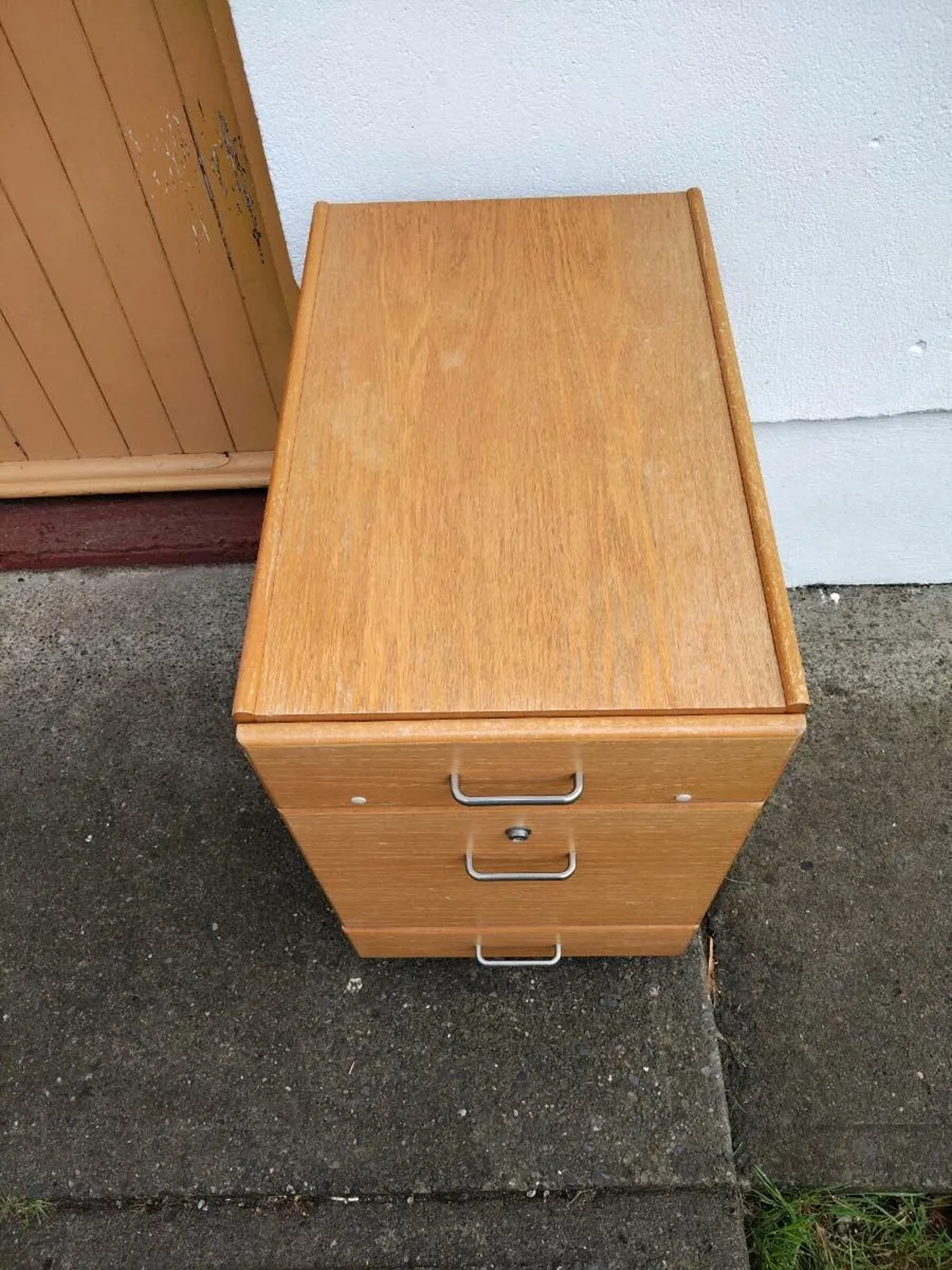 Oak Filing Cabinet - Image 2