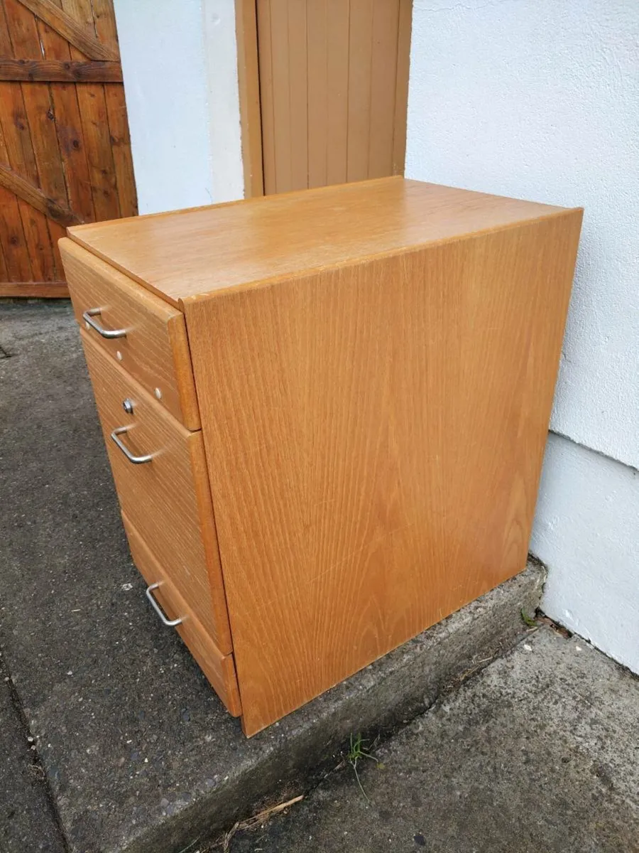 Oak Filing Cabinet - Image 3