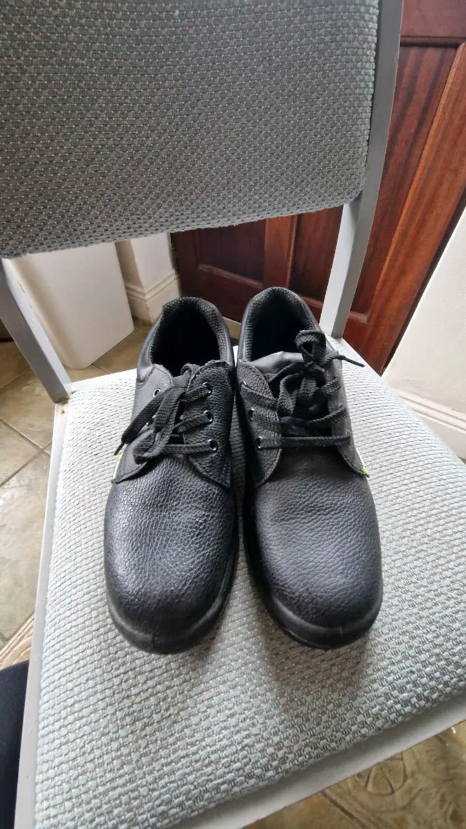 PPE boots brand New. Beekepers brand - Image 4