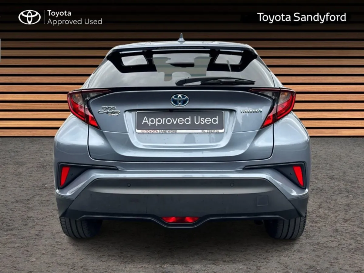 Toyota C-HR Hybrid Sport // Rear Camera // Blueto - Image 4