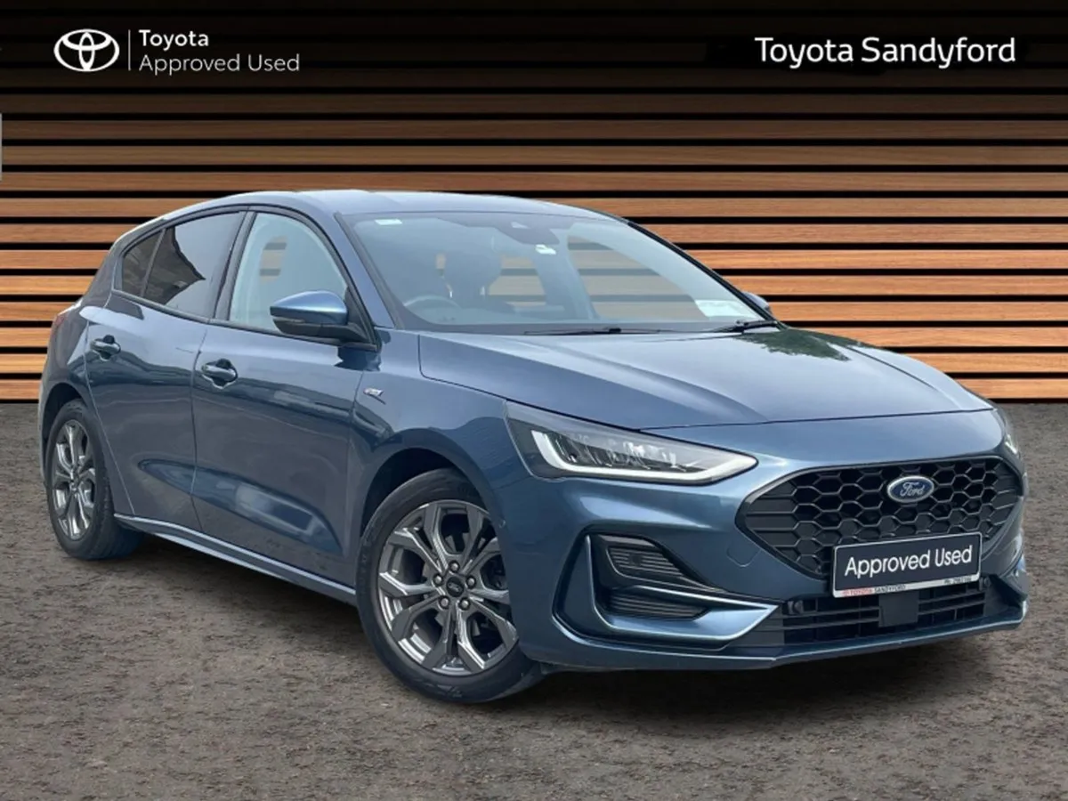 Ford Focus St-line 1.0t Style // Rear Camera Park - Image 1