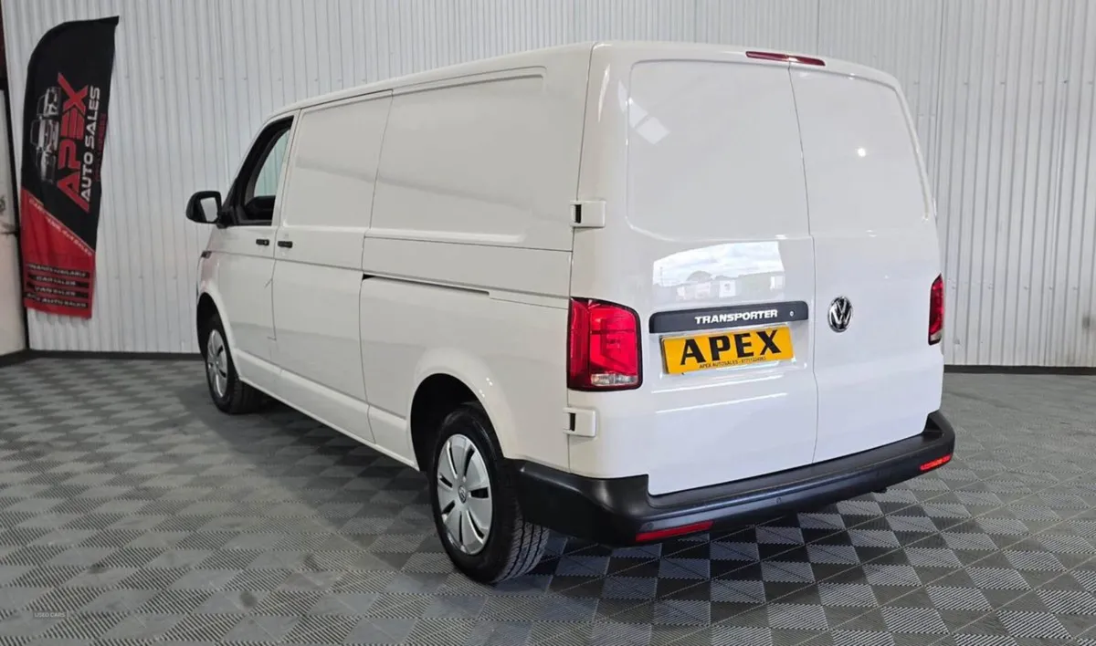 Volkswagen Transporter T30 LWB Diesel - Image 4