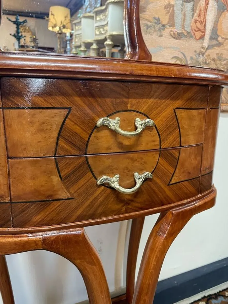 A Lovely Art Nouveau Style Console or Side Table w. Mirror. - Image 2