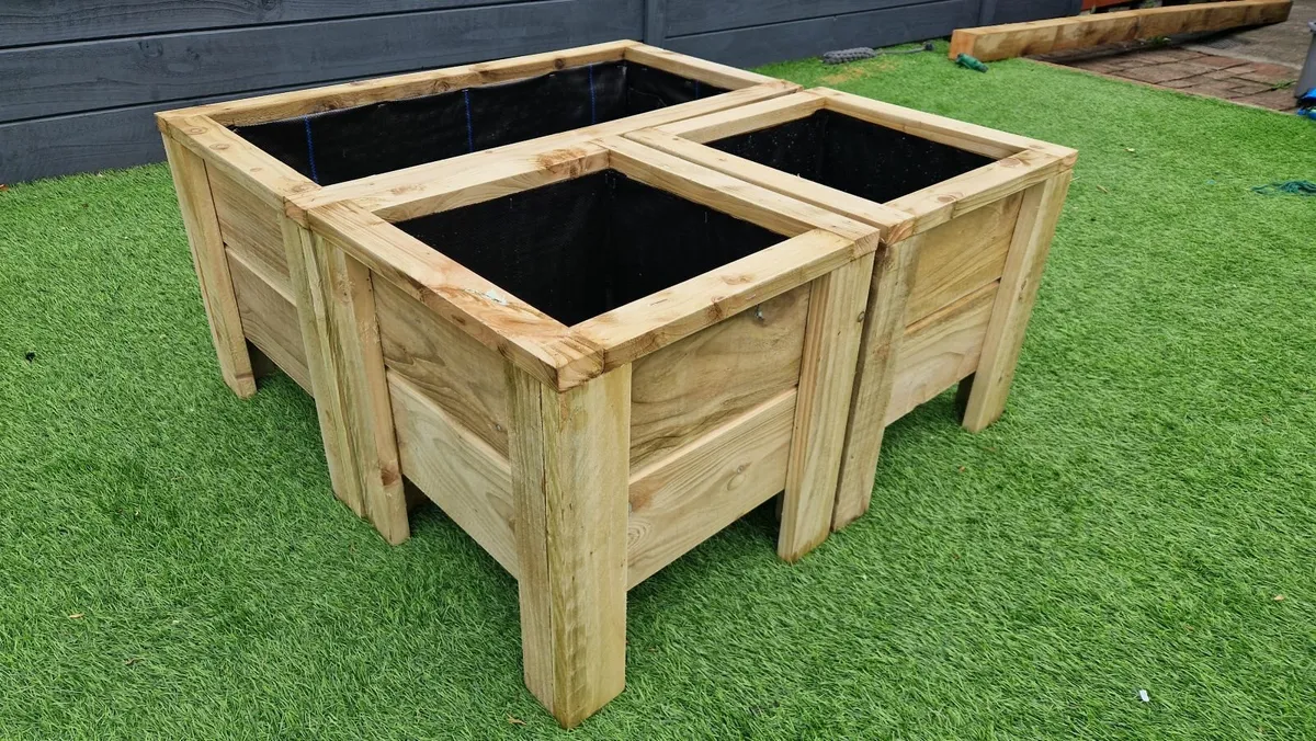 set of 3 small planters - Image 4