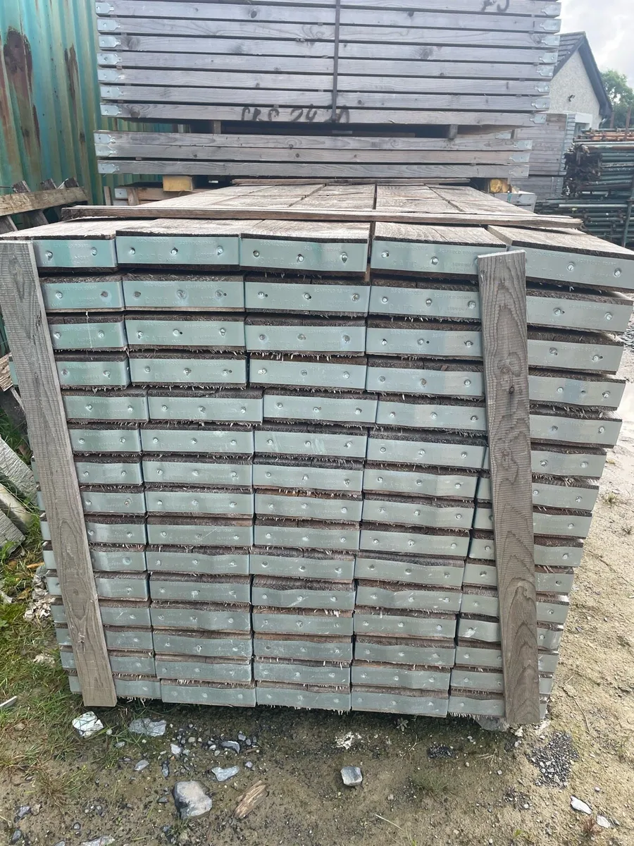 Scaffolding boards - Image 1