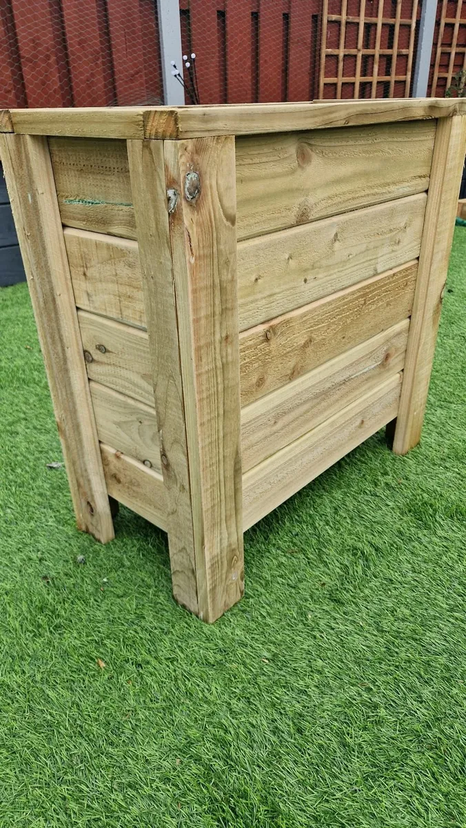 Small Narrow Wooden Planter - Image 4