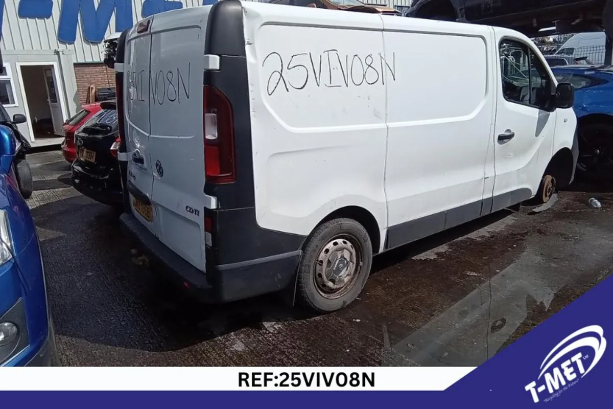 2015 VAUXHALL VIVARO BREAKING FOR PARTS - Image 3