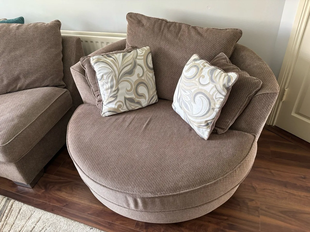 Bottega corner sofa & twister chair - Image 3