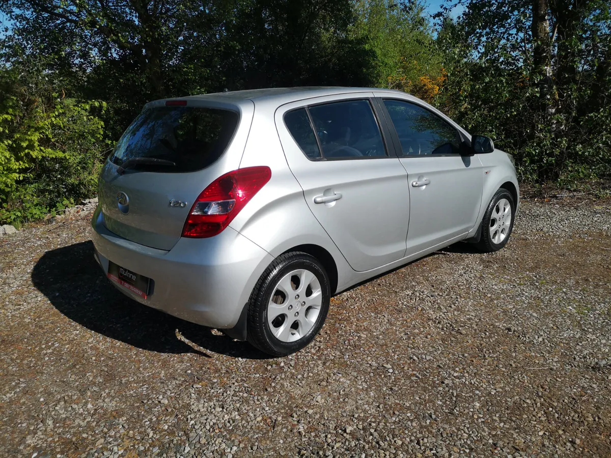 10 Hyundai I20 Only 55890Km 1 Owner NCT August 26 - Image 4