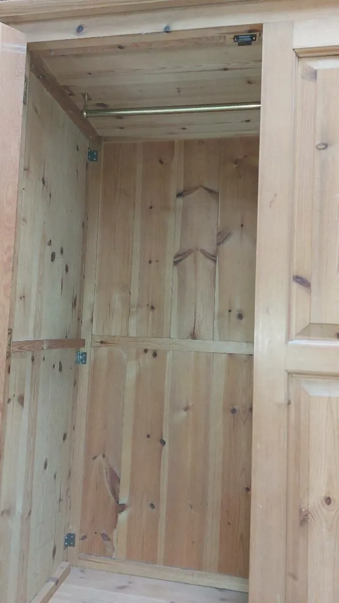 Wardrobe - Image 3
