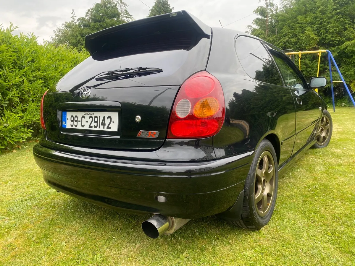 Toyota Corolla 1999 - Image 2