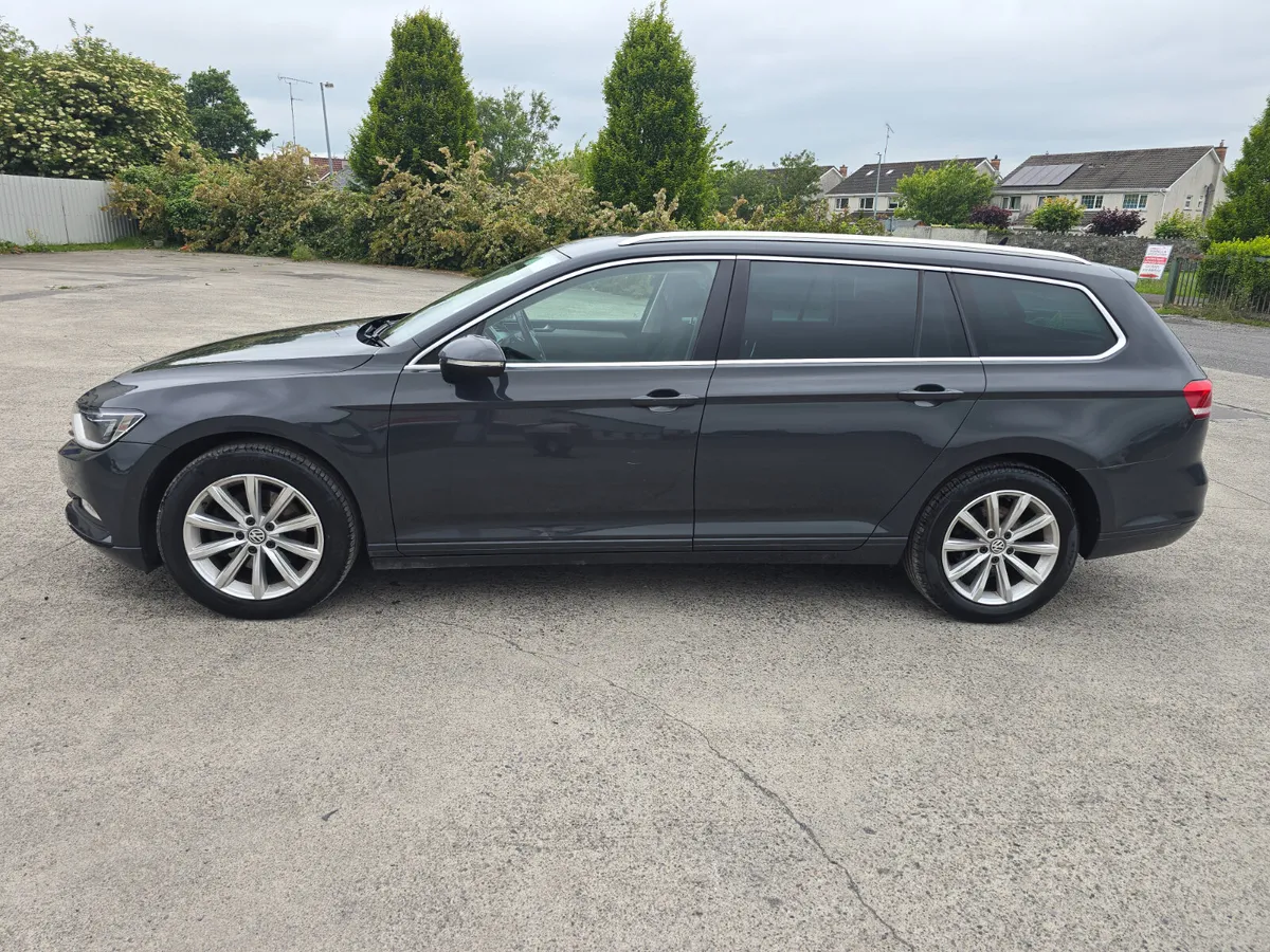 Volkswagen Passat 2016 1.6 TDI 120HP - Image 4