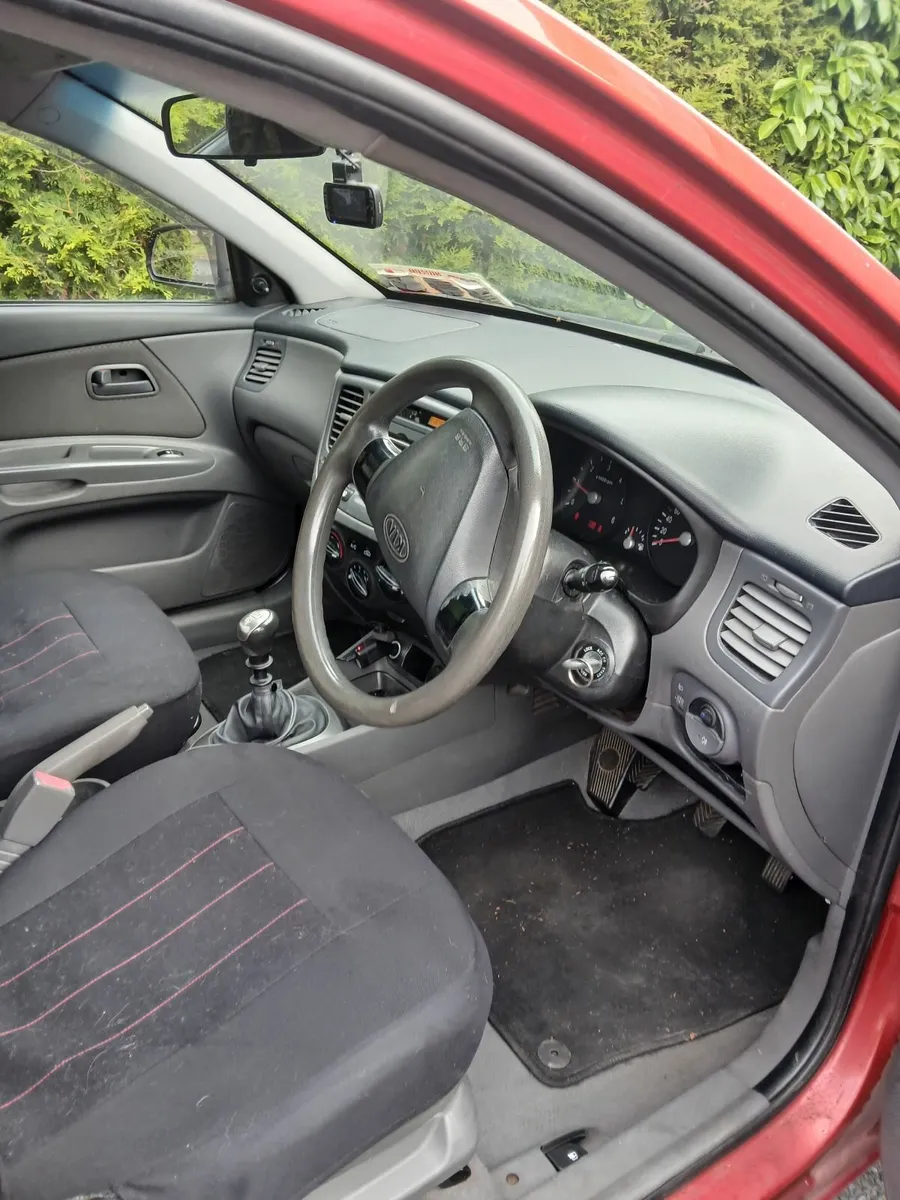 Kia Rio 2009 - Image 2