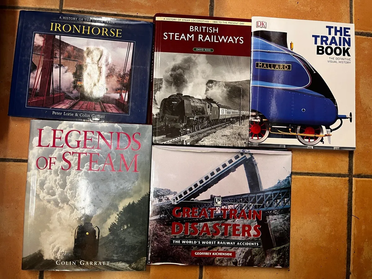 Train books - Image 1