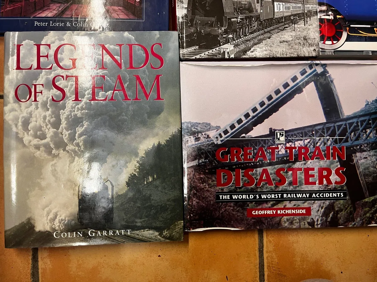 Train books - Image 3