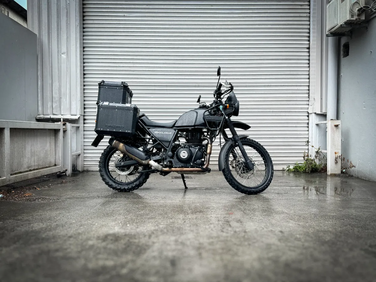 Royal Enfield Himalayan 411 2021 - Image 2