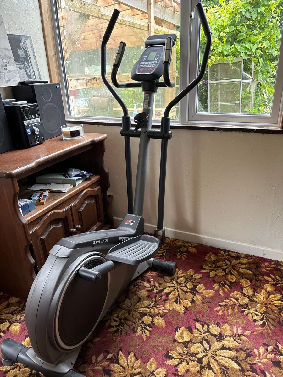 Cross trainer PRO-FORM 225 SCE - Image 1