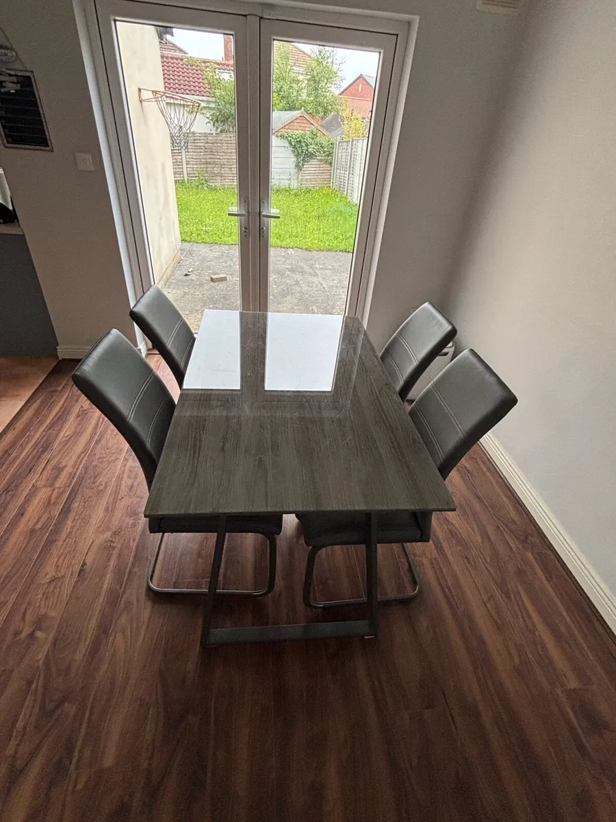 Bottega rectangular dinning table & 4 chairs - Image 2