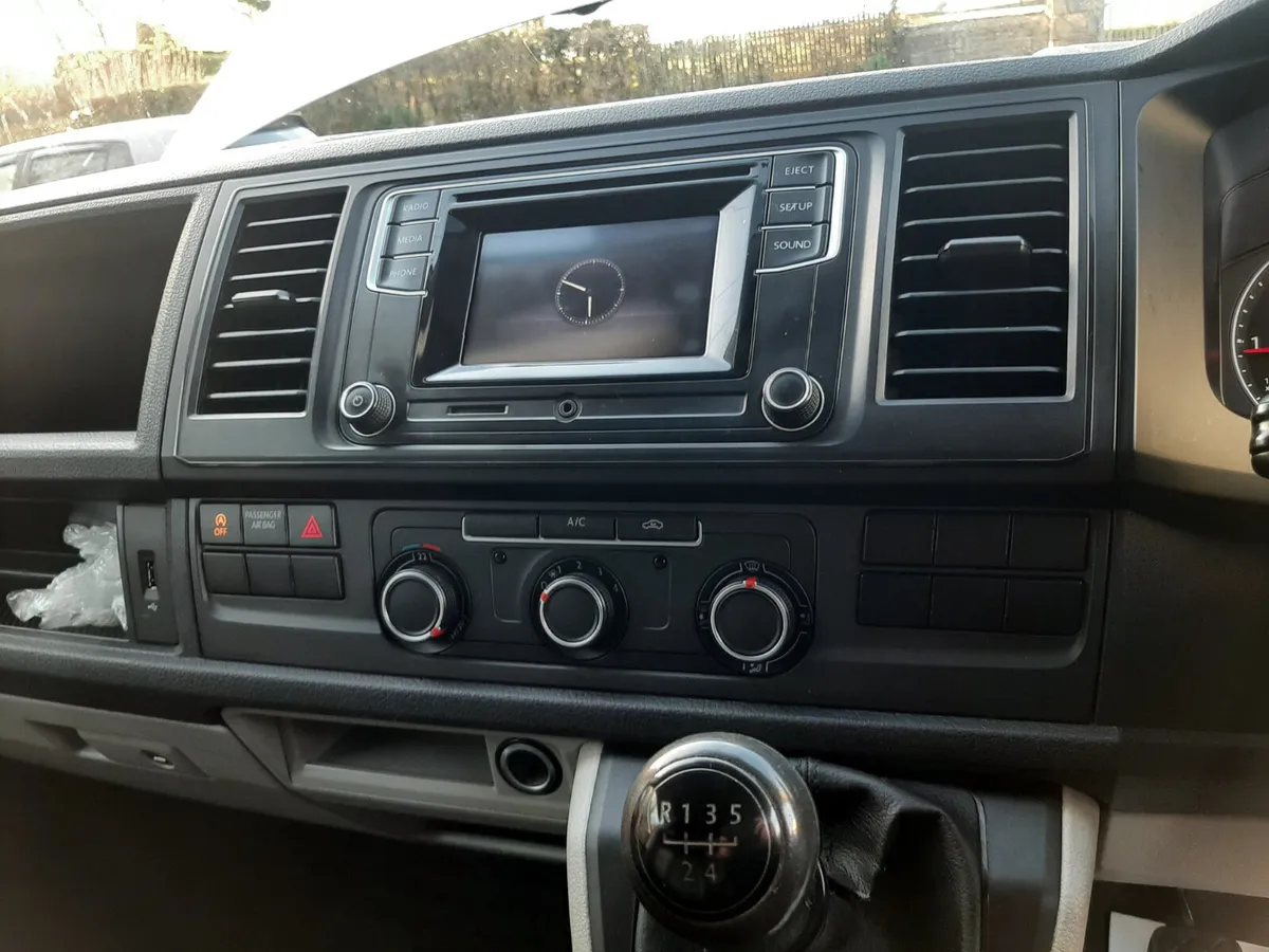 VW TRANSPORTER T TRENDLINE 2.0 TDI 2017 - Image 3