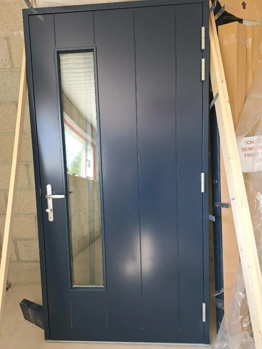Homeguard Front door and frame - Image 1