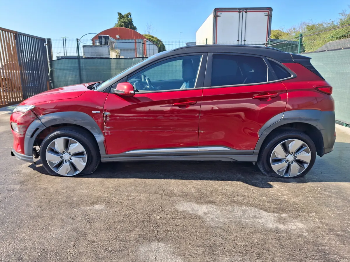 2019 Hyundai Kona  EV Automatic - Image 3