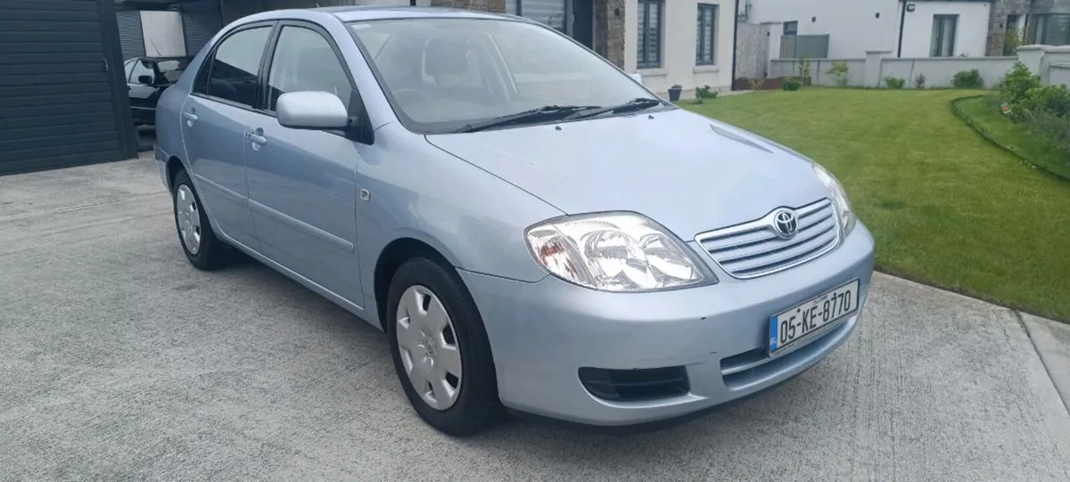 Toyota corolla low mileage - Image 1